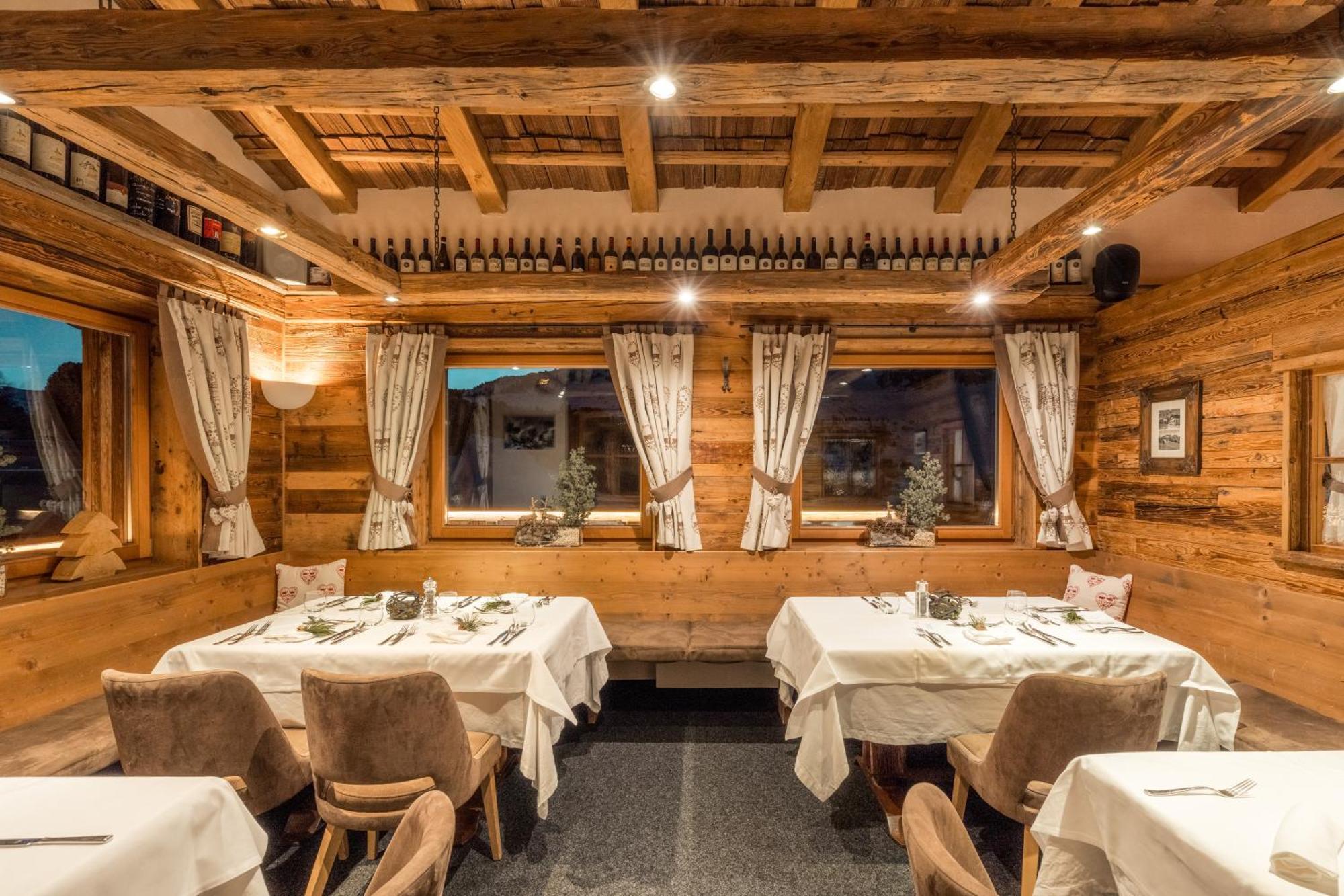 Hotel Piz Seteur セルヴァ・ディ・ヴァル・ガルデーナ エクステリア 写真