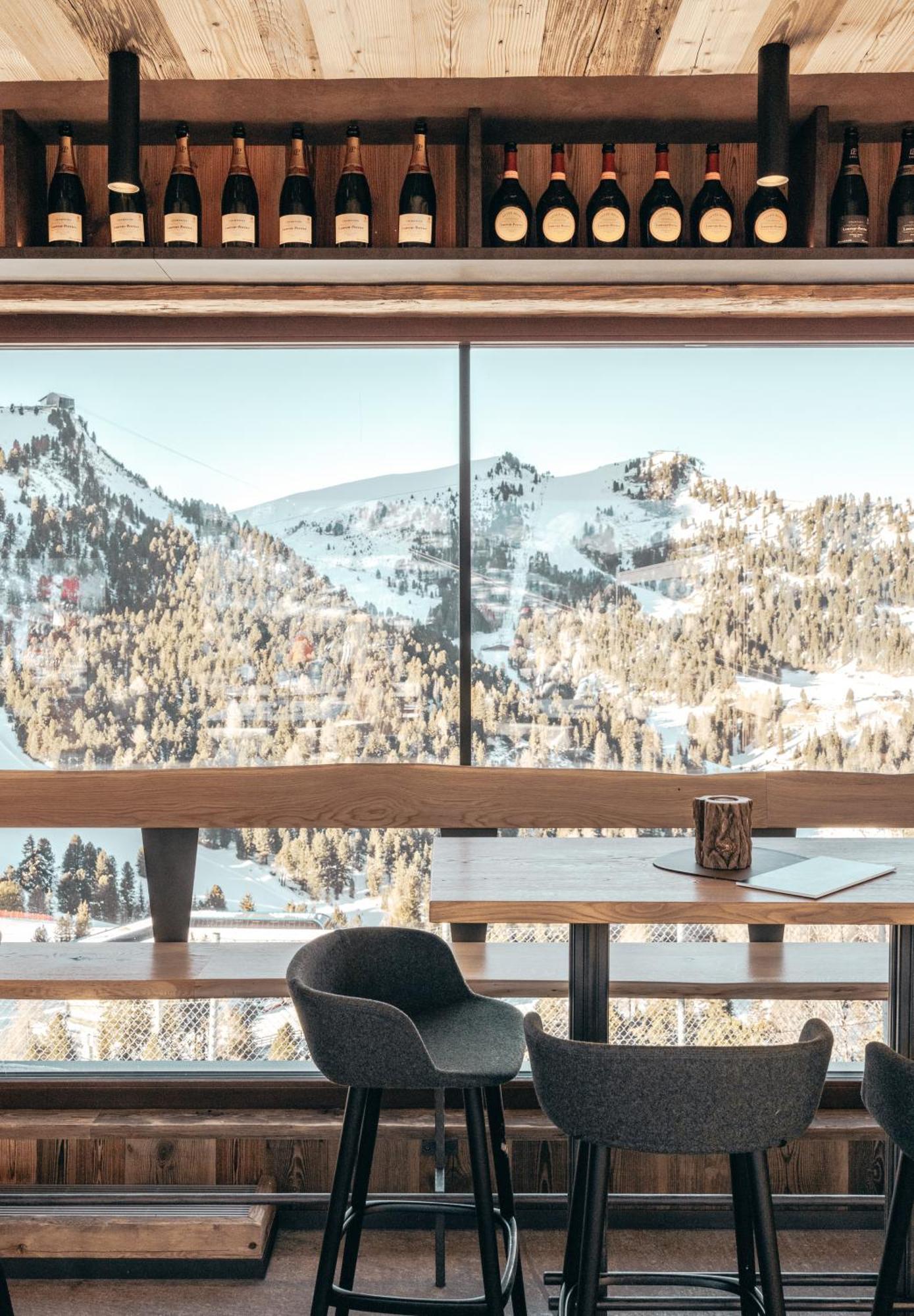 Hotel Piz Seteur セルヴァ・ディ・ヴァル・ガルデーナ エクステリア 写真