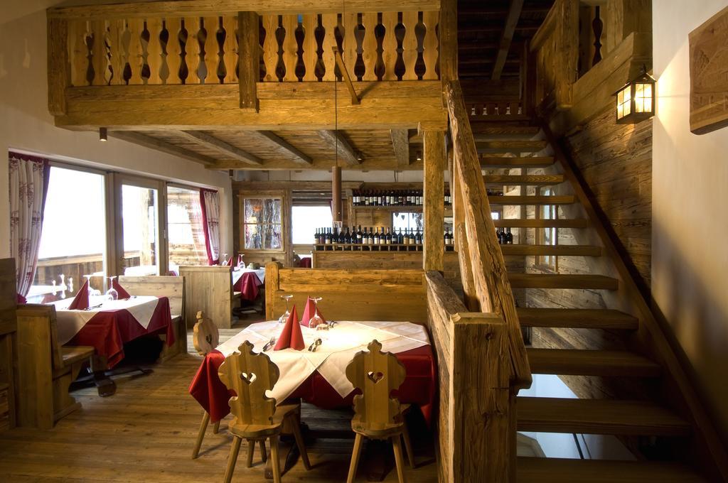 Hotel Piz Seteur セルヴァ・ディ・ヴァル・ガルデーナ エクステリア 写真